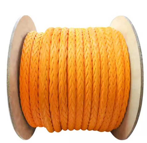 Illustration highlighting the superior strength and durability of Dyneema compared to generic UHMWPE.
